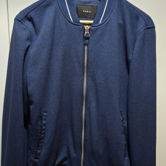 Bomber Jacket - Picture 10 of 11